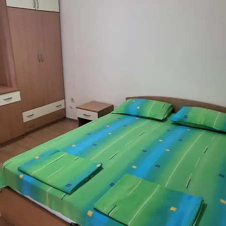 елит 2 Апартаменты *